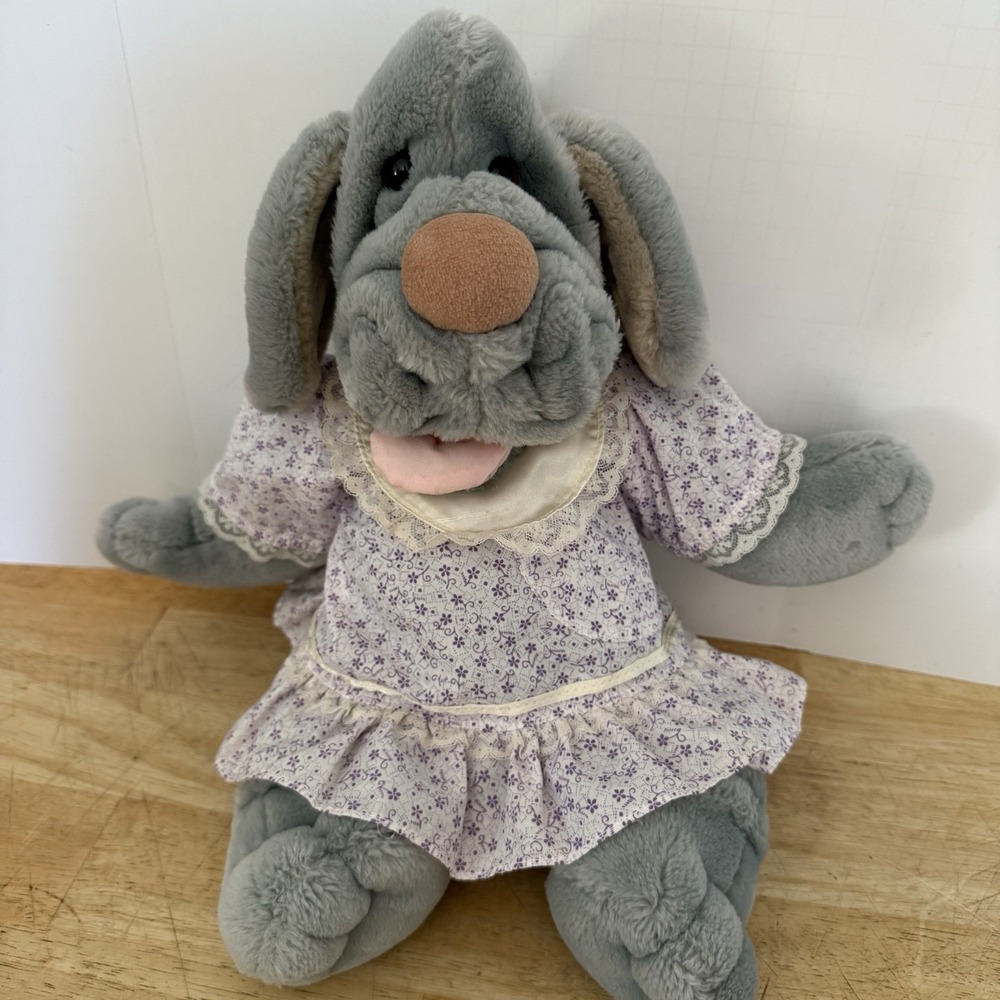 Vintage 1981 Ganz Bros 16"  Wrinkles The Dog Hand Puppet Plush W/ Dress Bows Tag